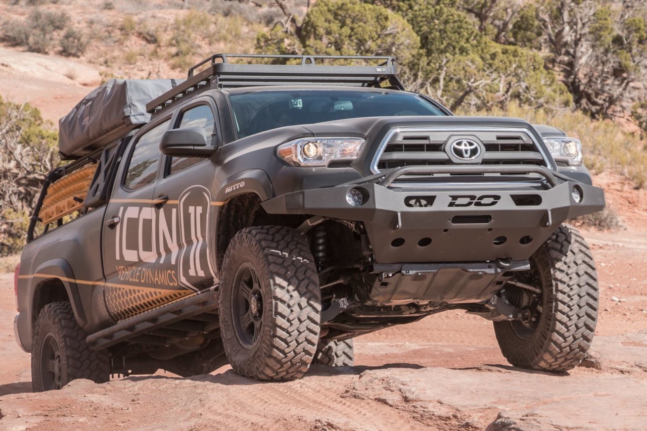0000445_demello-off-road-tacoma-low-profile-baja-front-bumper-16-18.jpg