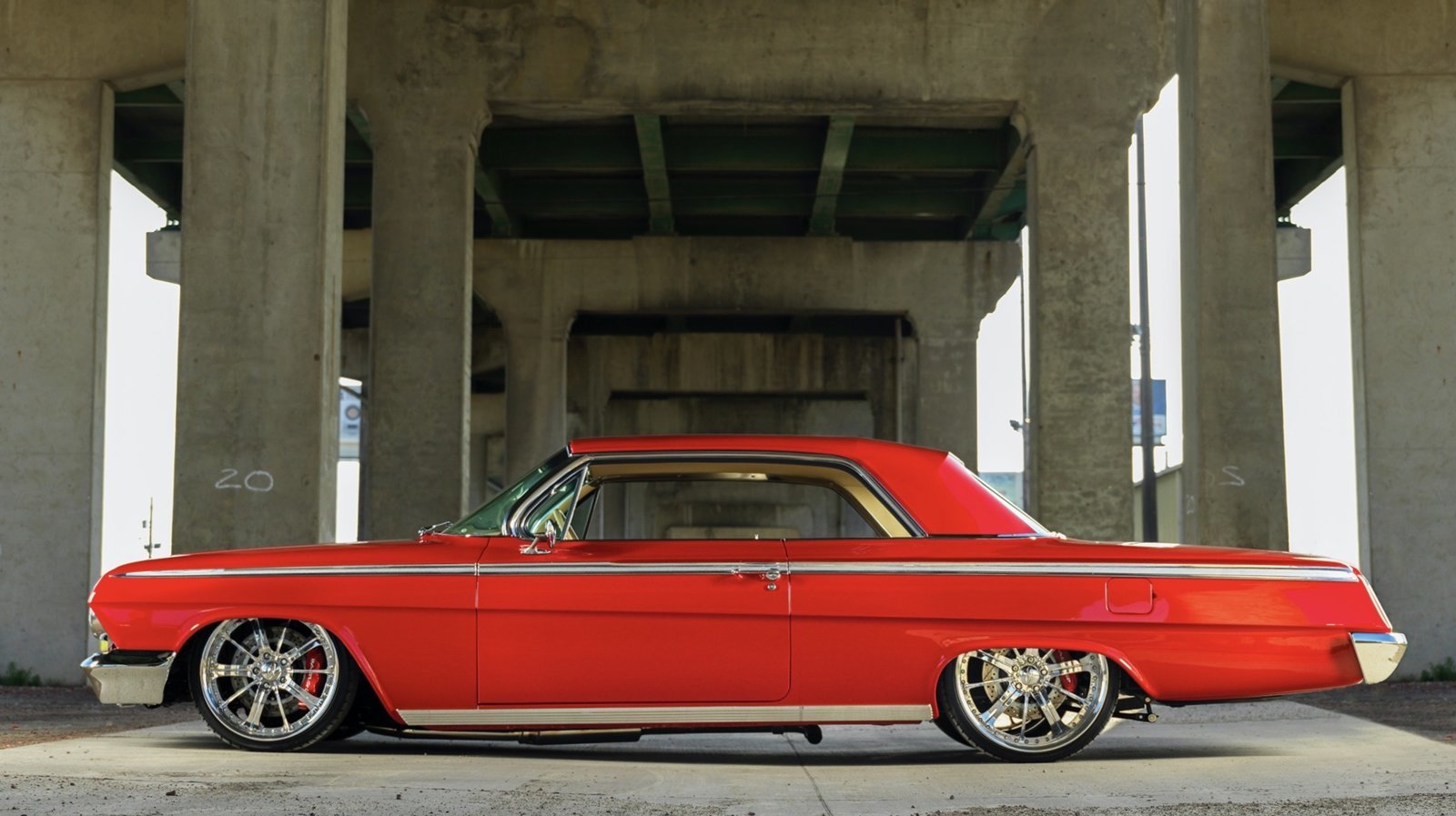 002-1962-Chevrolet-Impala-Red-LS-Custom-1 2.jpg