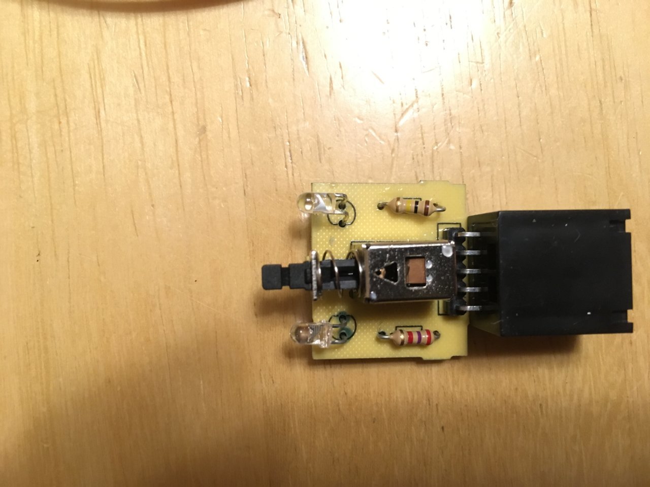 005_Switch_LEDs_and_Resistors_Switched.jpg