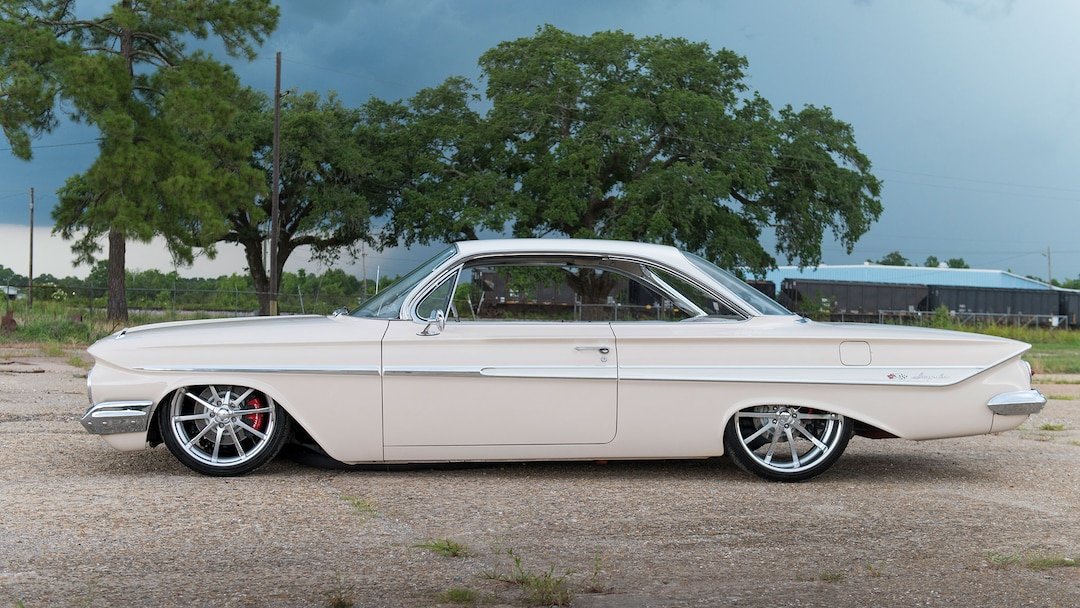 006-1961-chevy-impala-huval.jpg