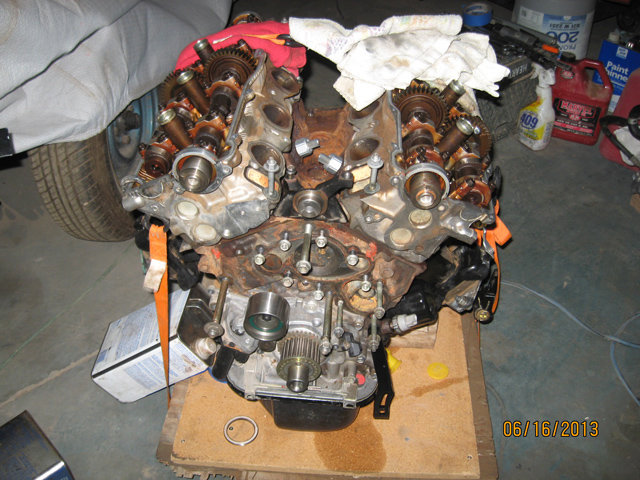 007Engineout2_zps891c21cb_8a396d544a5147d51177dc2b08dc9879ecd6214c.jpg