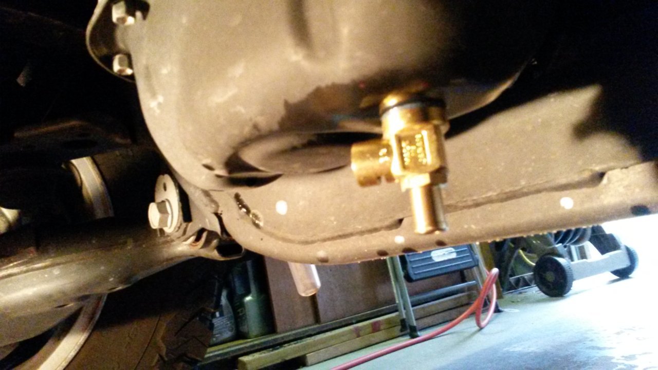 008 after drained install fumoto f103n.jpg