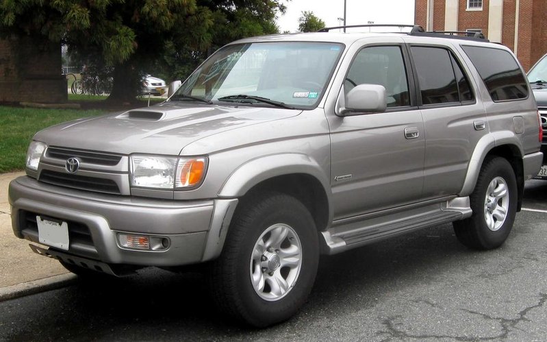 01-02_Toyota_4Runner_Sport_Edition.jpg