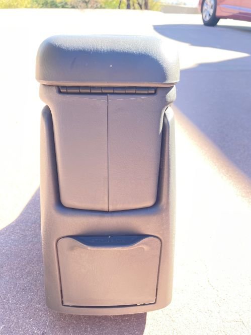 01-04_Console04.jpg