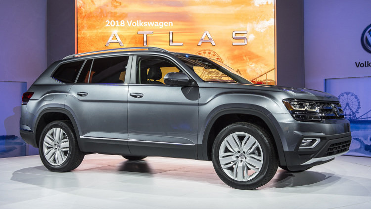 01-2018-volkswagen-atlas-live-1.jpg