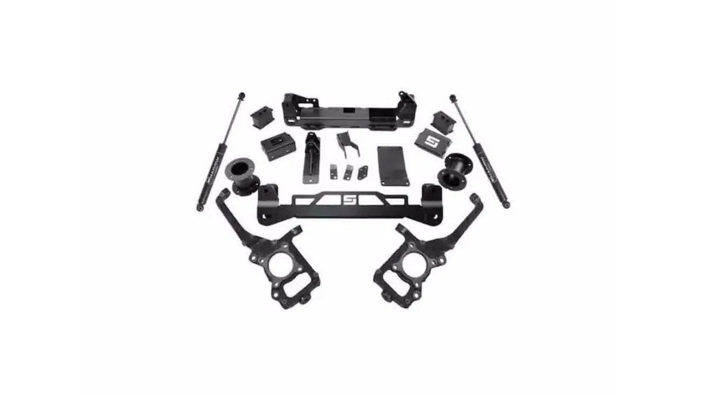 01-realtruck-superlift-6in-lift-kit.jpg