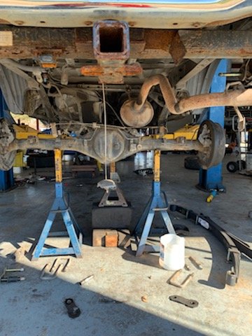 01 Suspension-Back shocks and Leaf Springs out.jpg