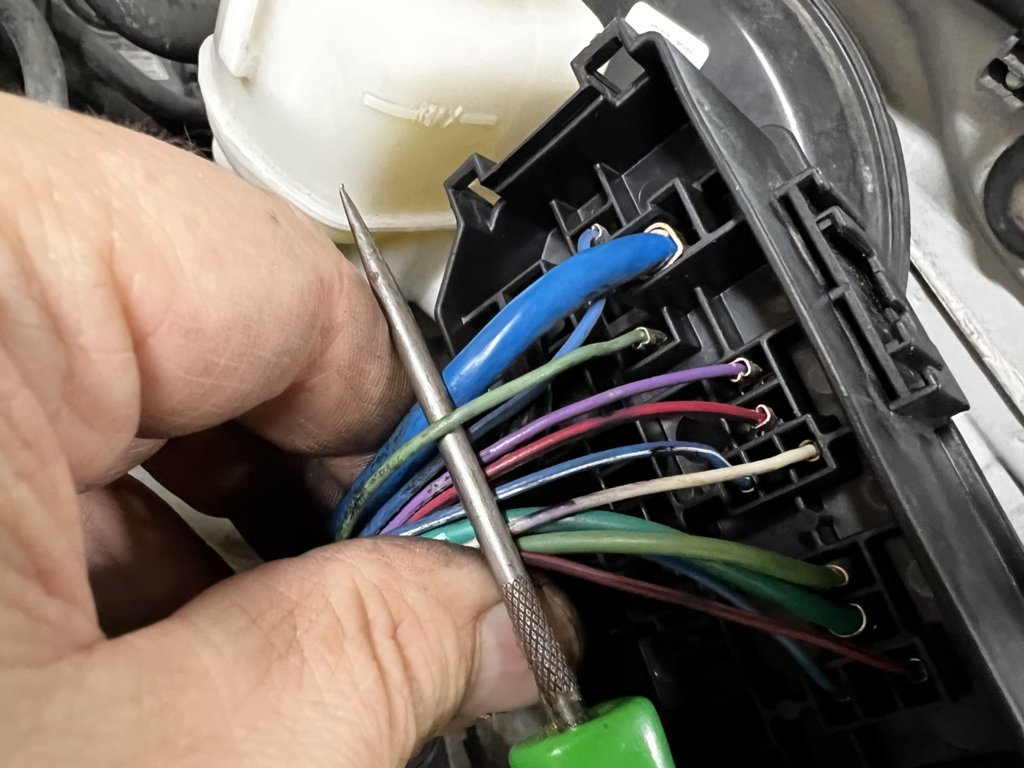 011 Green Wire.jpg