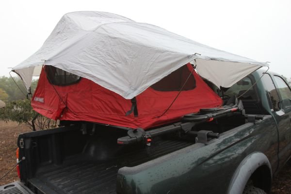 012-yakima-skyrise-2-roof-top-tent.jpg