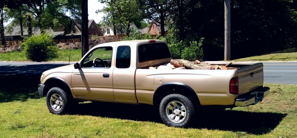 01_Hauling_Wood_01_11f01c969fb005fc15cd82df7aac508c40f71e62.jpg