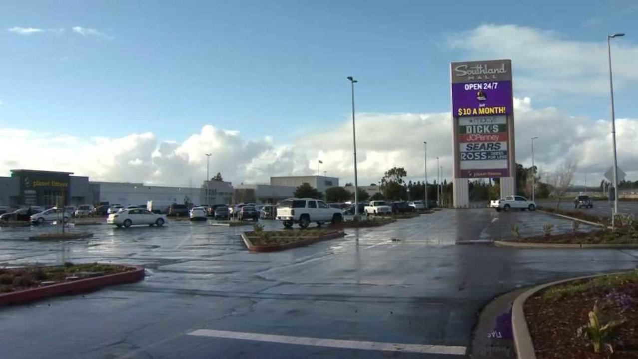 0215SouthlandMall_6092581.jpg