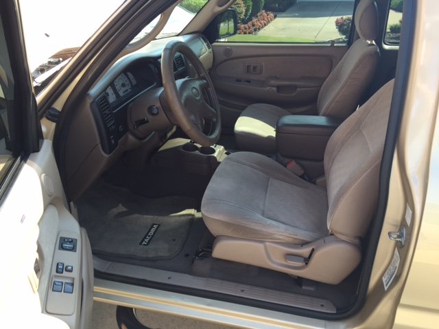 03 Interior.jpg