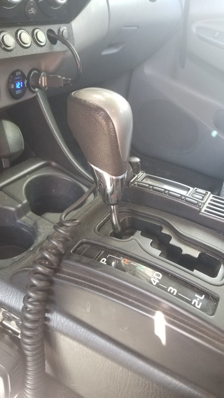 03_ShiftKnob01.jpg