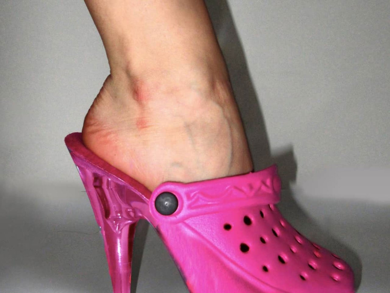 04-croc-heels-promo.jpg