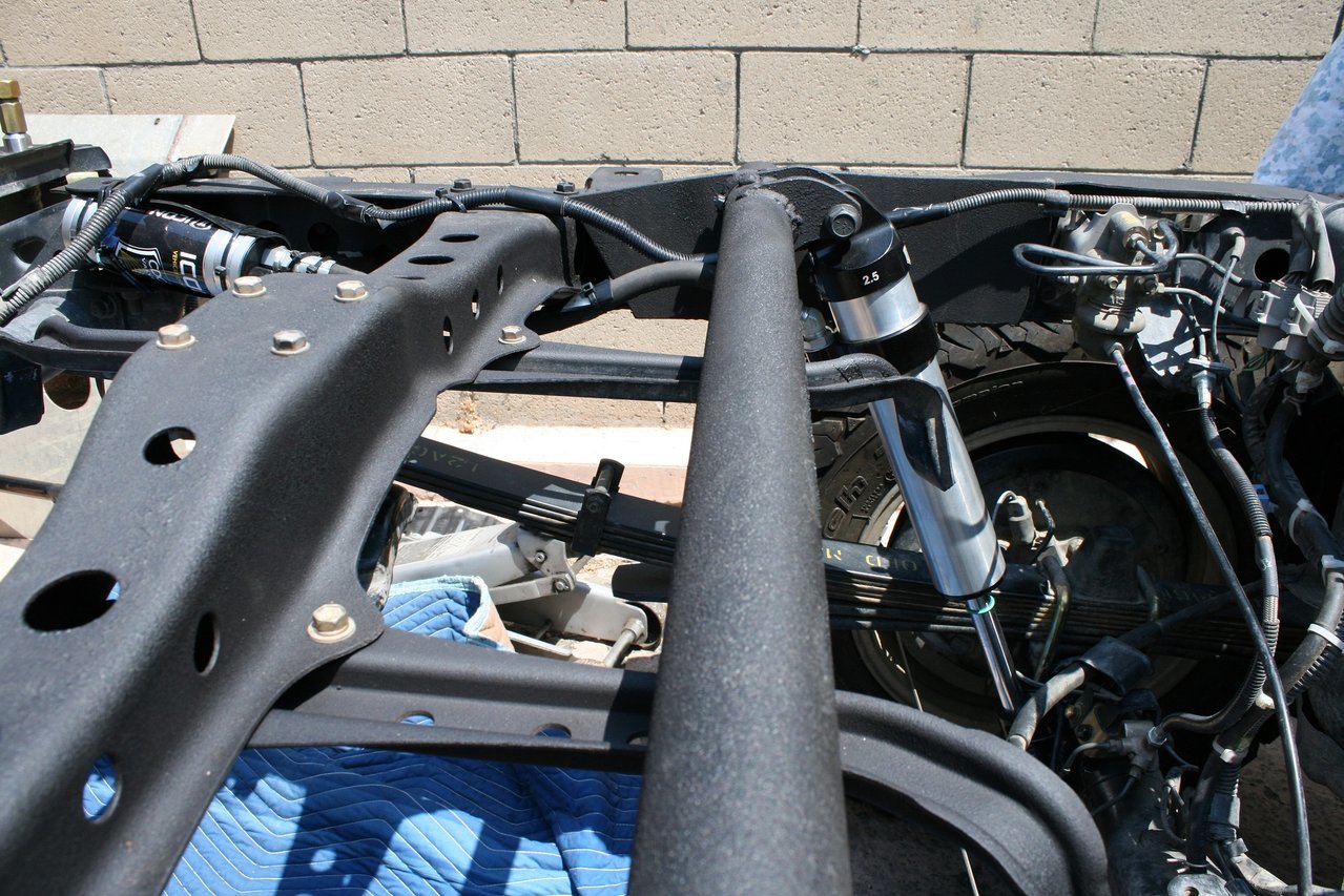 04 Tacoma ICON 2_5 Rear Shocks and Mounts  (10).jpg
