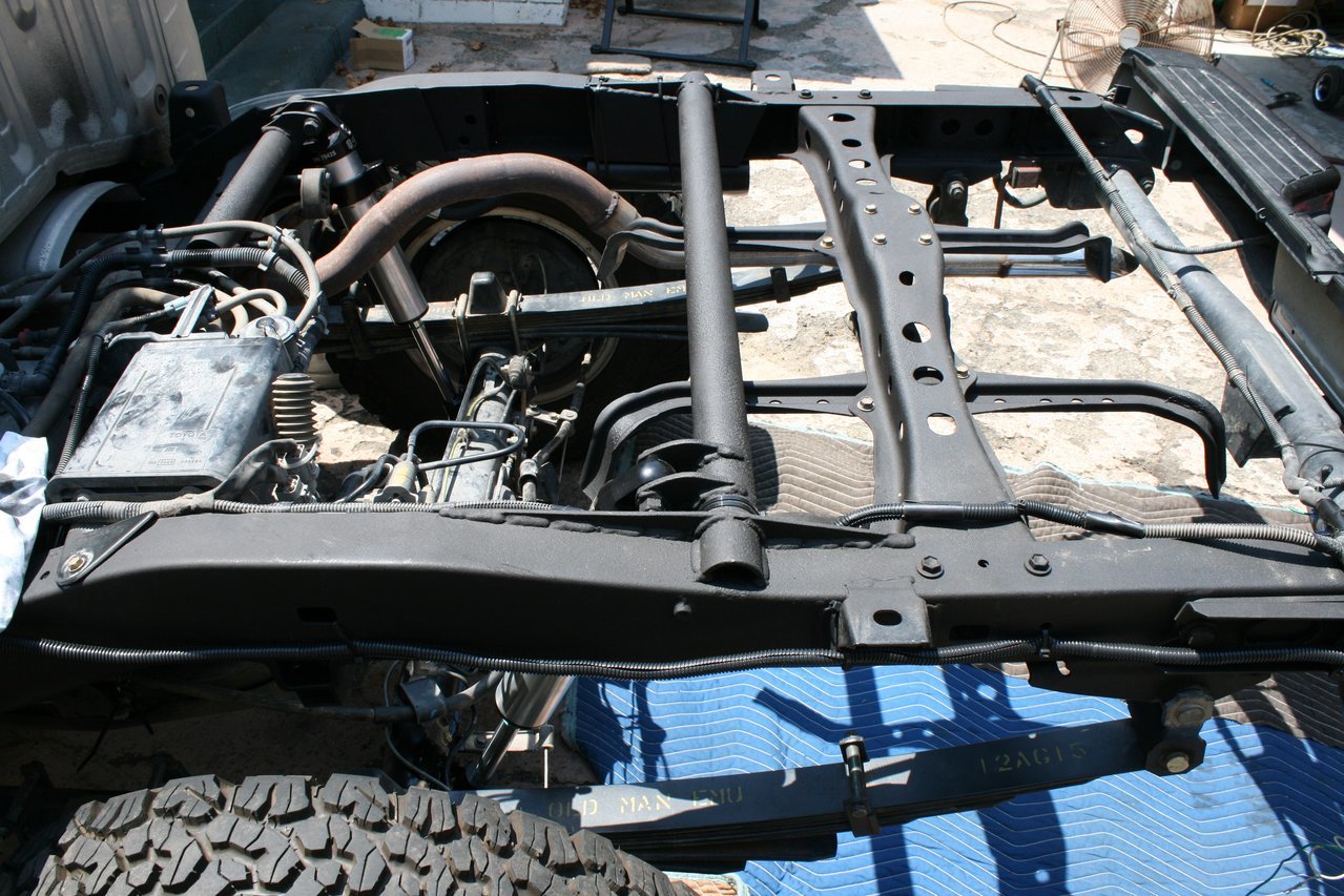 04 Tacoma ICON 2_5 Rear Shocks and Mounts  (2a).jpg