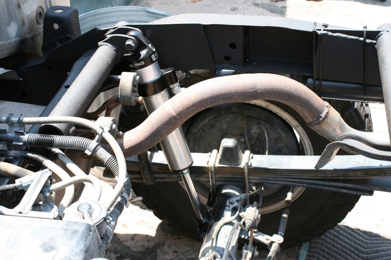 04 Tacoma ICON 2_5 Rear Shocks and Mounts  (3).jpg