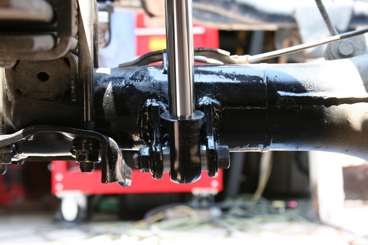 04 Tacoma ICON 2_5 Rear Shocks and Mounts  (8).jpg