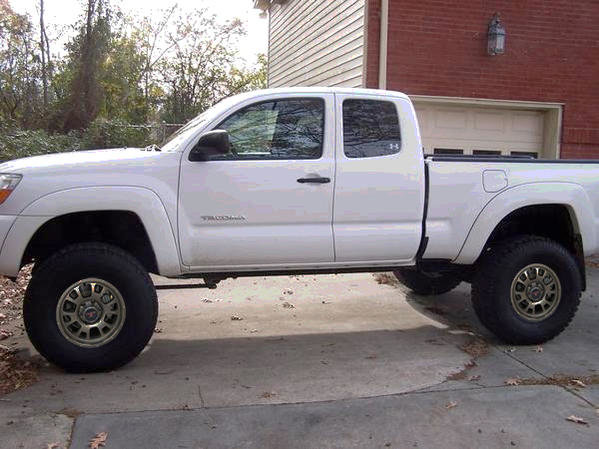 04taco2wd.jpg
