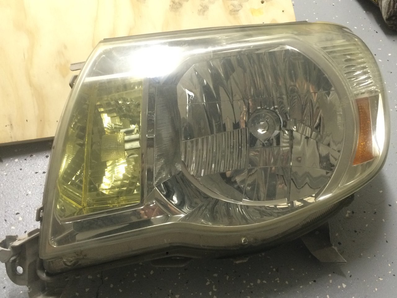 05-11 left headlight.jpg