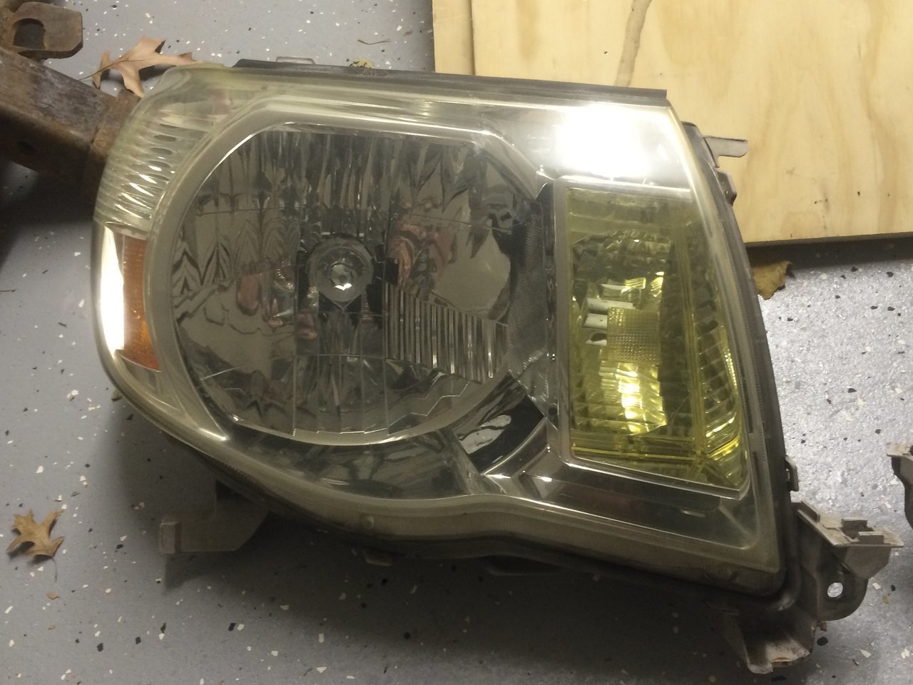 05-11 right headlight.jpg