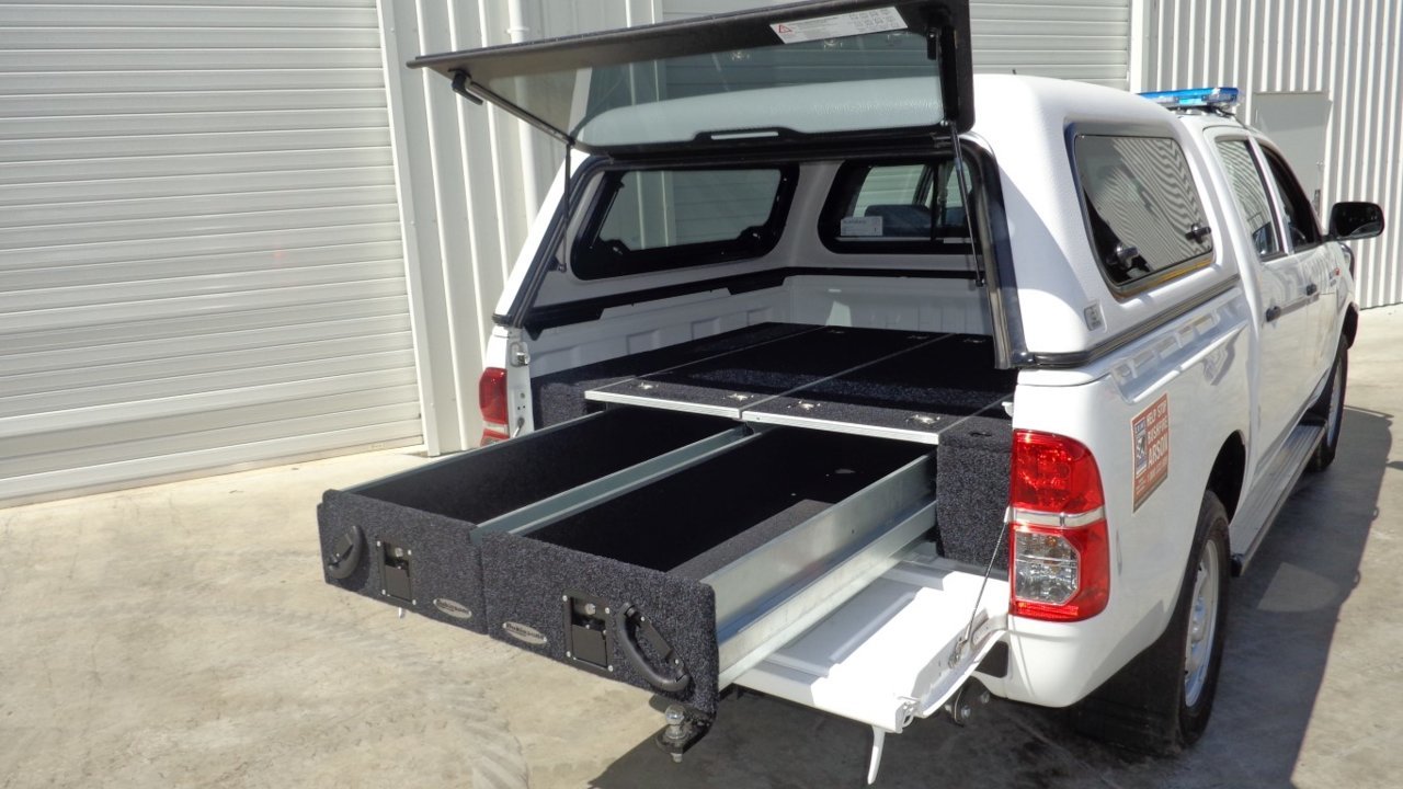 05 - 15 hilux (5) (Medium).jpg