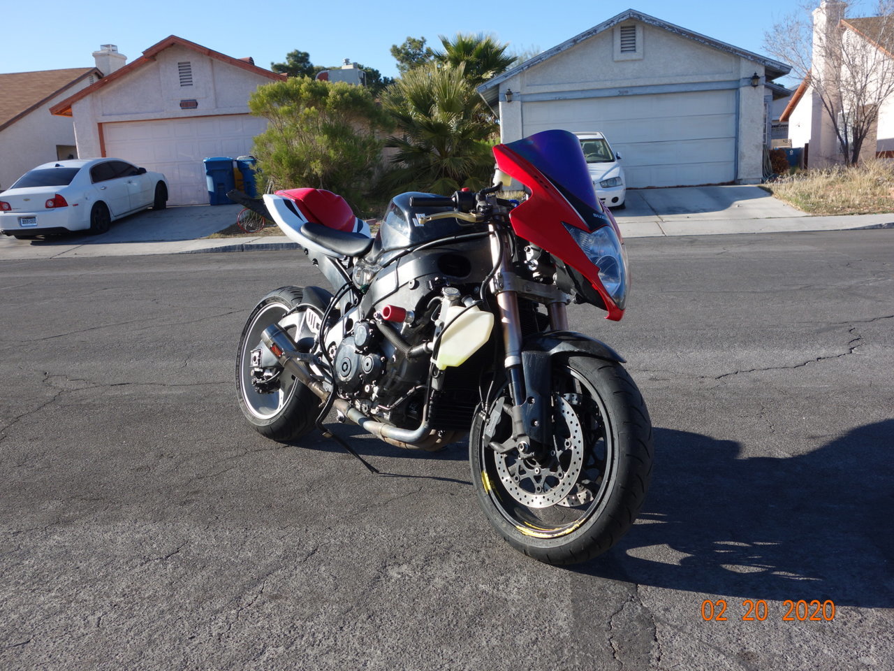 05 gsxr 1000 002.jpg