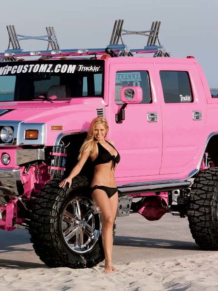 0508_01z+custom_pink_hummer_h2_sut+side_angle_view.jpg