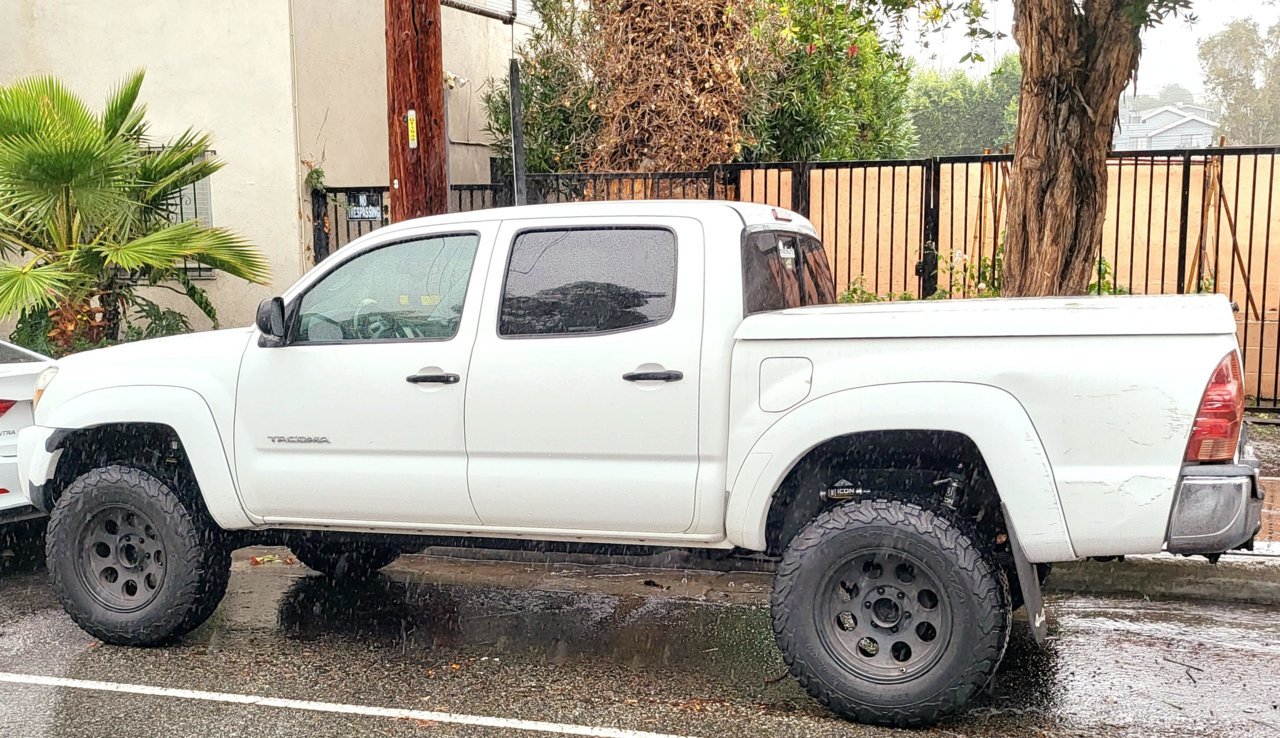 06 Tacoma 4x4 .jpg