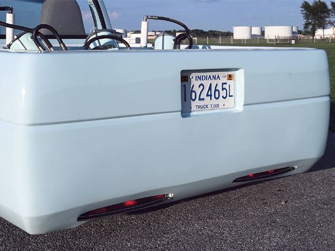 0603mt_06_z+1991_nissan_hardbody+shaved_rear_tailgate.jpg