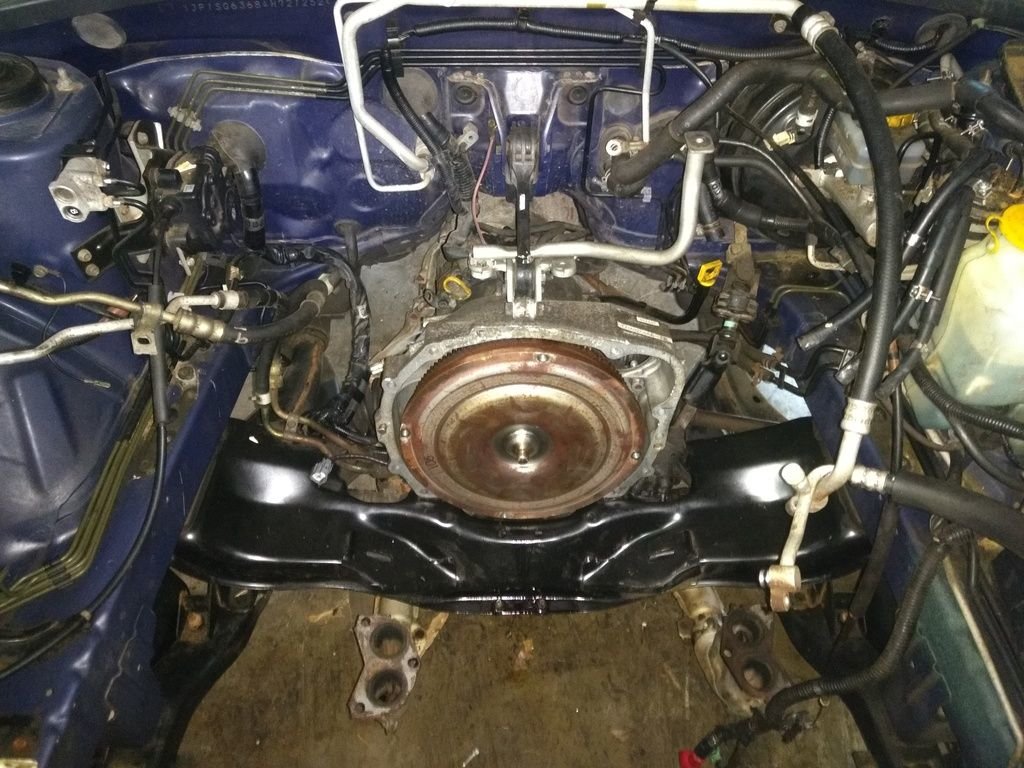 06_Engine_Compartment_3844872231c98202d5a7762549c4ef255600d7a1.jpg