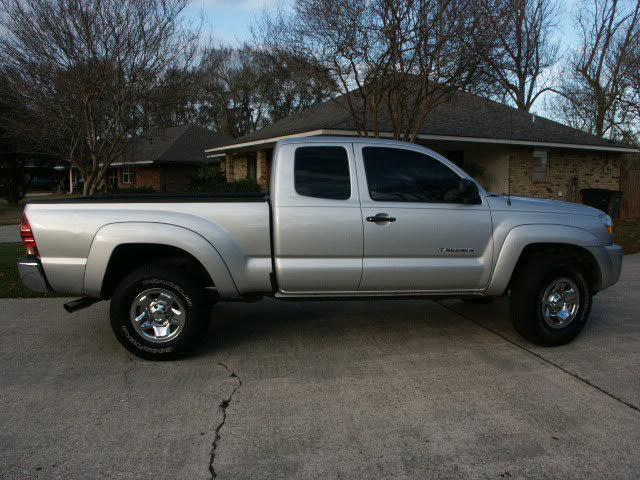 06Tacoma003_d30f17f45a4c4f3b3cea83aa8c58a79d49c4acc2.jpg