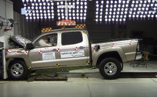 06Tacoma4-f.jpg