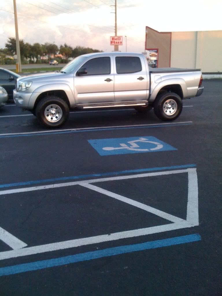 06tacoma_c4aff705641e7b2aa39cf430d62bc58c8015ad72.jpg