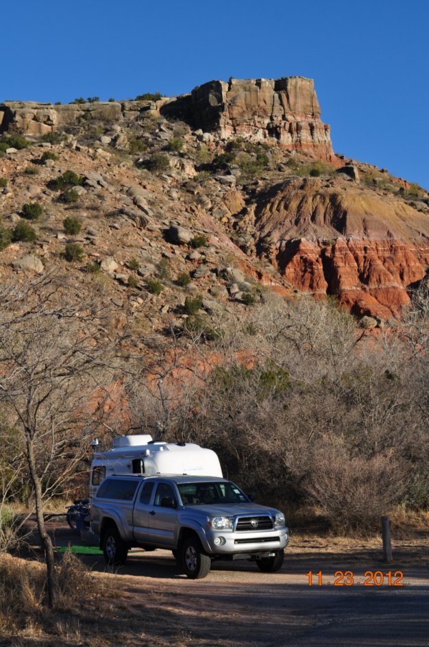 06truckcamper.jpg