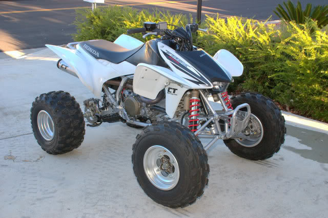07-trx450er-white_790e888d89f02c081d6926c0e371c52fa648c1aa.jpg