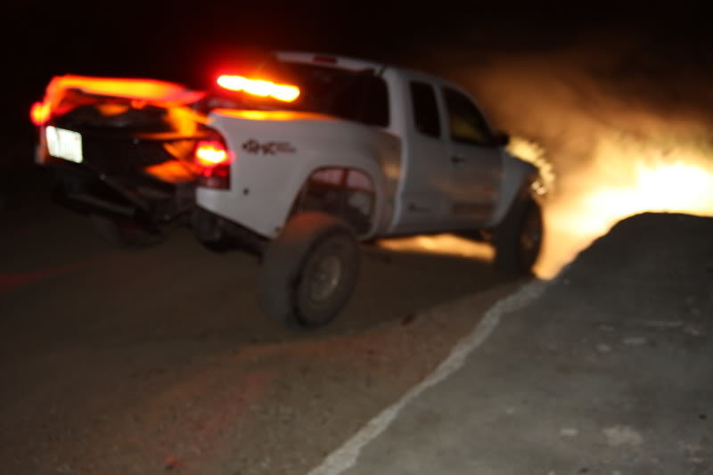 071_537ac3e682877597433c95aeb04b6527b3df4634.jpg