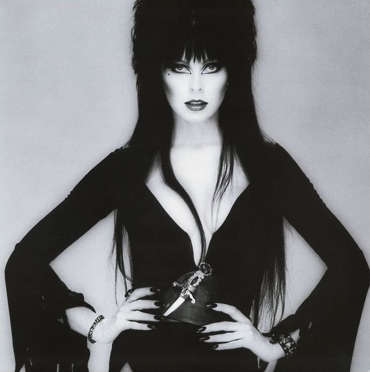 07a97b2d7d57a9601d9c3380460509e4--halloween-costume-makeup-cassandra-peterson.jpg
