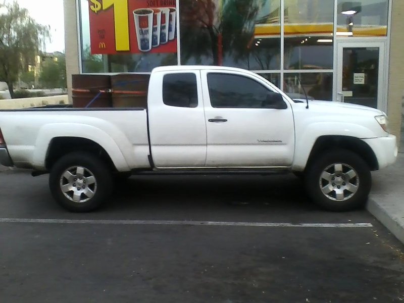07Taco1700lbs.jpg