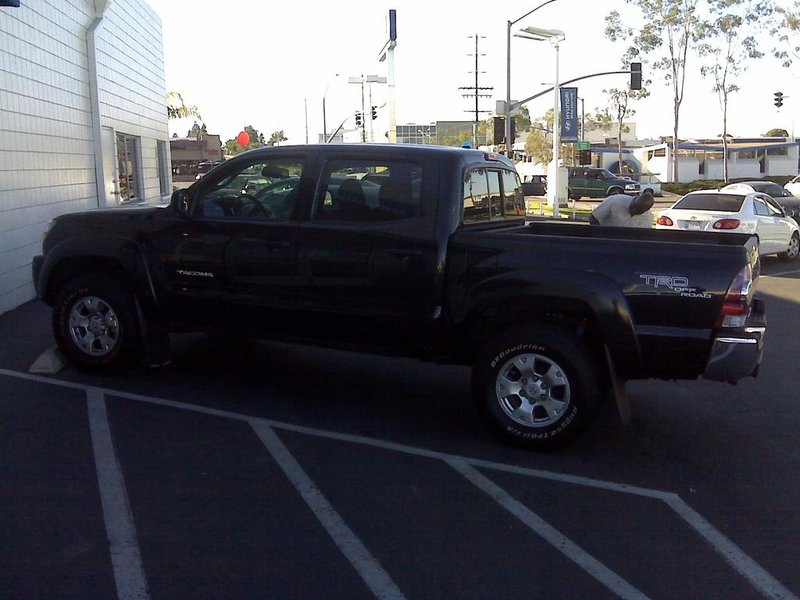 09 Tacoma TRD.jpg
