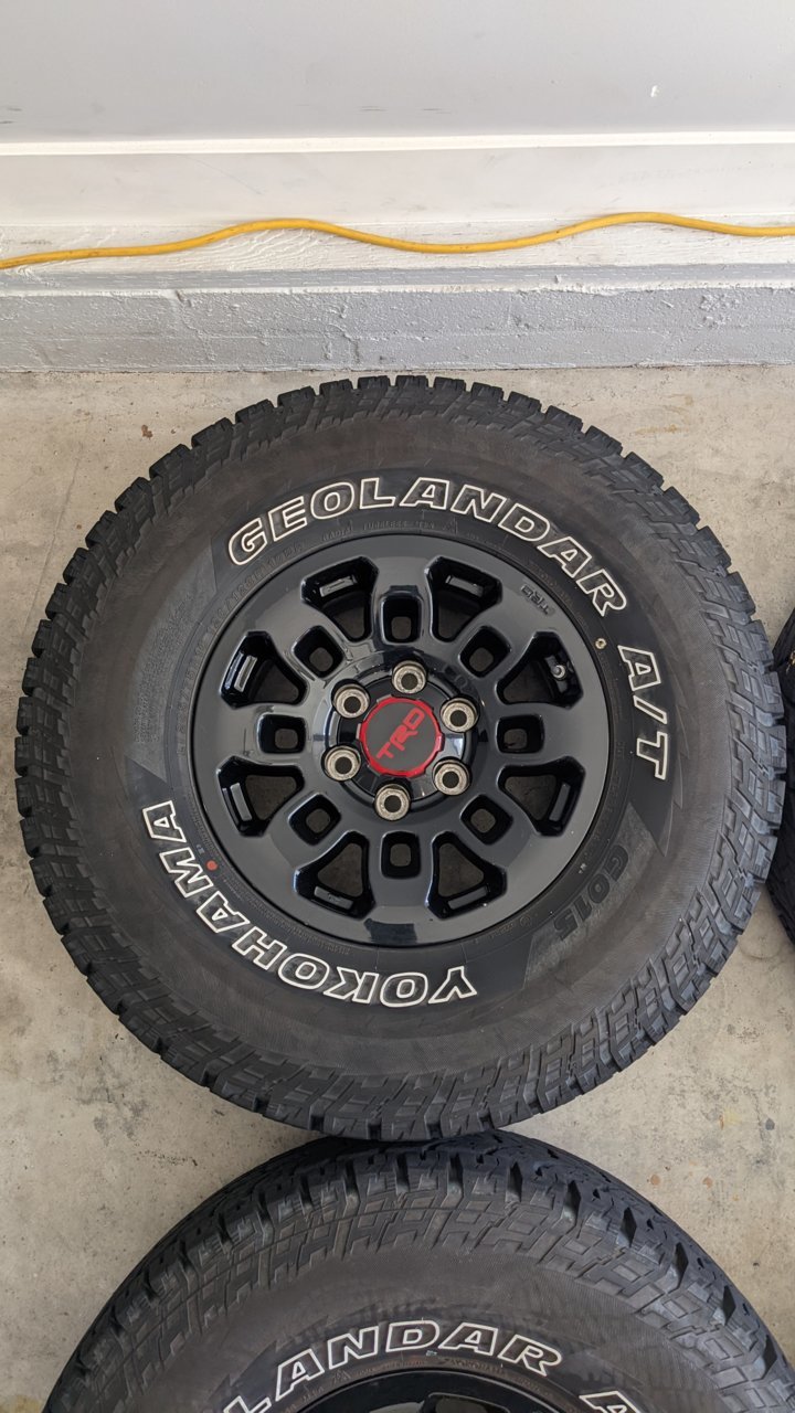 09 Tire 3.jpg