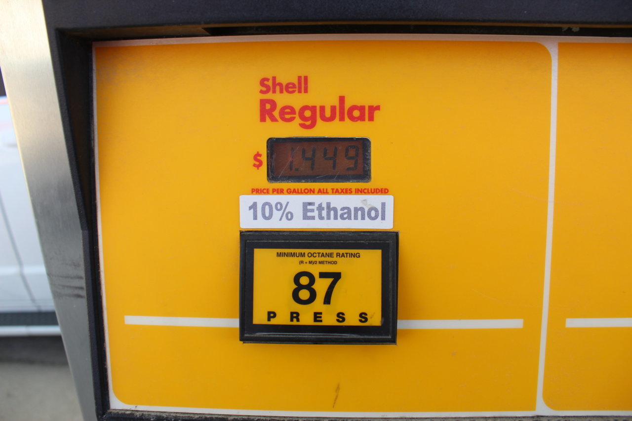 1,44  Arlington NE gas ~ 2.jpg