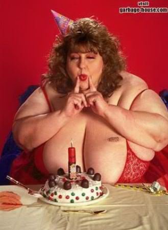 1-fat-birthday-l_a267fab2fcba4d557fd0c3a41835f153e84c751d.jpg
