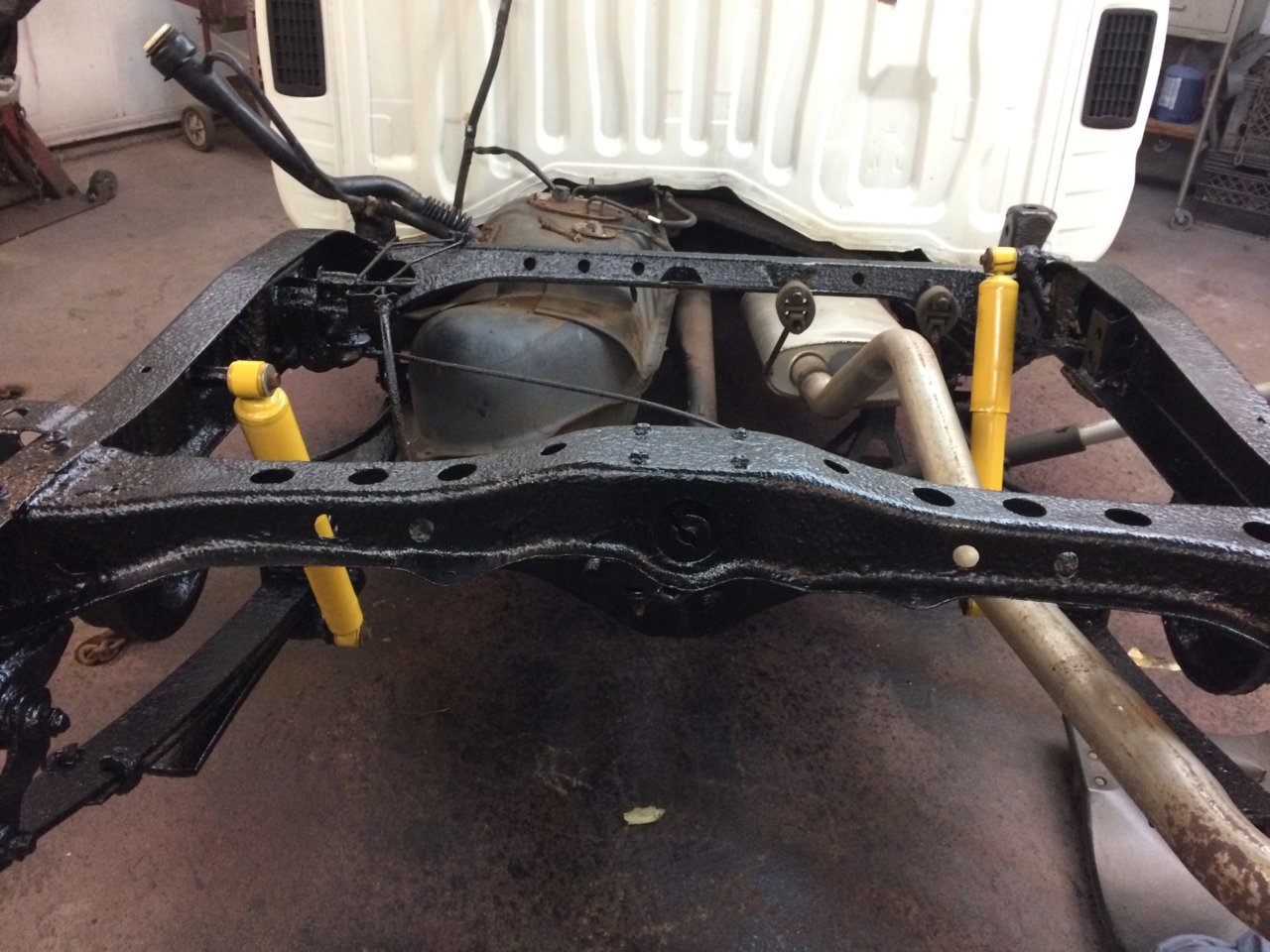 10 GAS TANK SHOCKS.jpg