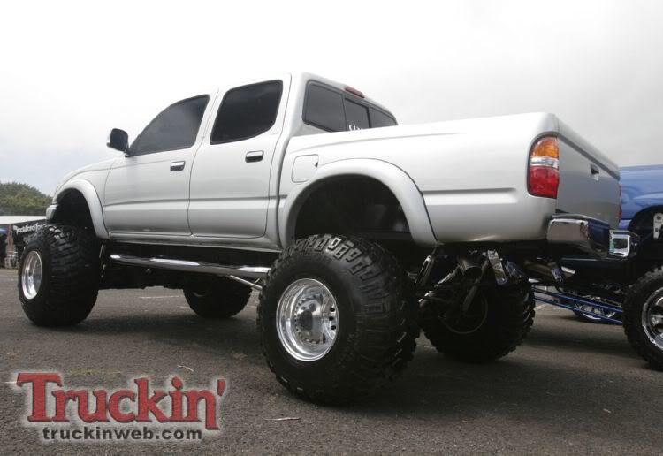 1008trweb_0162010_streetdreams_truck_sho_0ebe2a9585d4968cf9f50f3c8bc92b2f8542834e.jpg