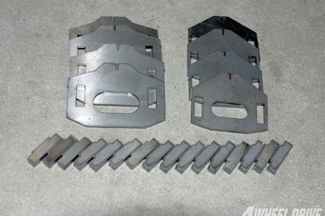 1012_4wd_10+2004_toyota_4runner_buildup+total_chaos_fabrication_cam_tab_gusset_kit.jpg