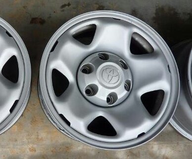 1019022_01_toyota_tacoma_16_steel_wheels__640-1.jpg