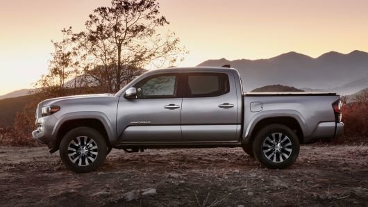 105720839-15493886167462020_tacoma_limited_05.530x298.jpg