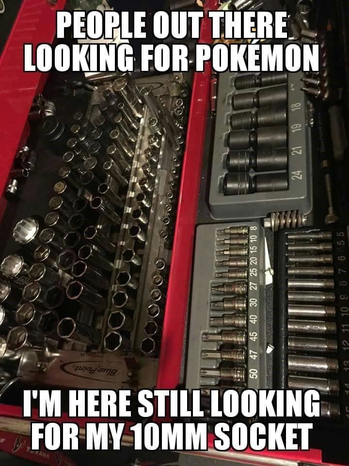 10_MM_Socket_meme1_1024x1024.jpg