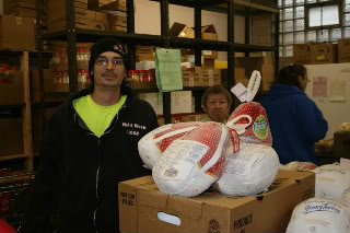 11-16-2010BigRubbersTurkeyDelivery035-1_99bcf2430845b2666afcca08e004ecfcd7f3eb7d.jpg